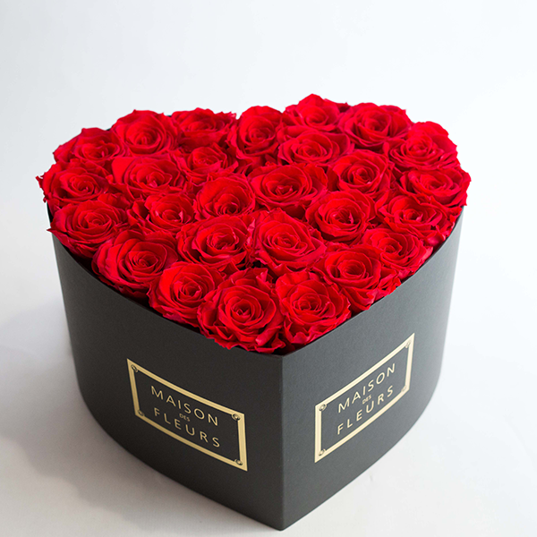 Box-plexiglas-roses-27-roses-paris-fleuriste-Maison-des-fleurs